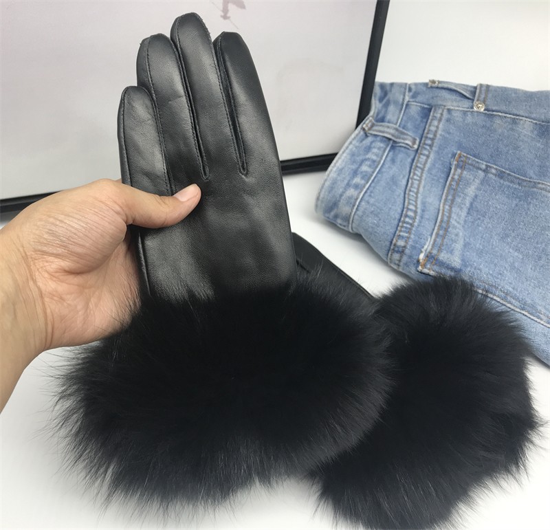 Fox fur lambskin gloves for women, black high-end touch screen gloves MK04