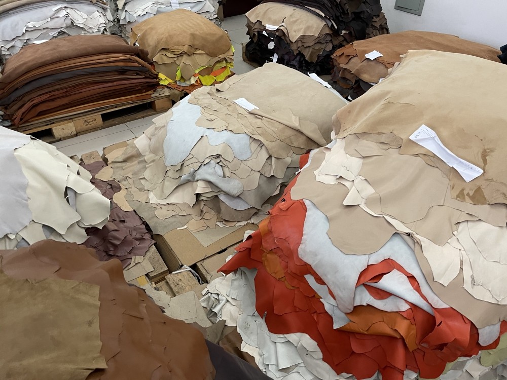 High quality genuine leather material